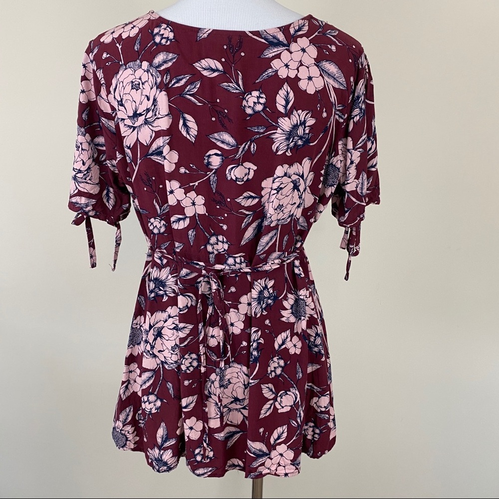 Motherhood Maternity Dark Red Floral Button Top M - Picture 6 of 12